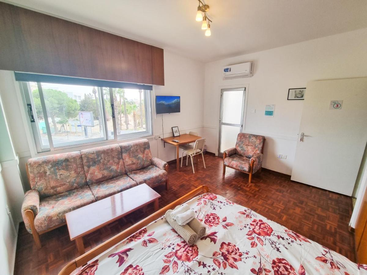 Larnaca Garden Rooms מראה חיצוני תמונה